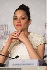 组图：《移民》记者会 歌迪亚杰瑞米等现身