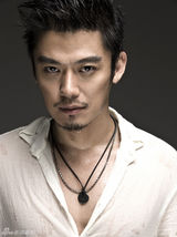 组图：芦芳生湿身大片眼神迷离男人味十足