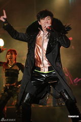 组图：林俊杰与萧敬腾争一哥 怀秋林志颖到场支持