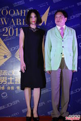 组图：贾乃亮当奶爸有难度 何洁谈释小龙超尴尬