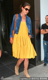 组图：凯蒂见律师 传克鲁斯试图避免上法庭