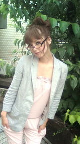 幻灯图集：日本人气美女佐佐木希生活照集锦