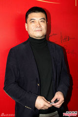 组图：秦海璐王新军合作新剧发布会秀甜蜜