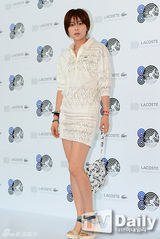 组图：韩星权相佑金敏贞等为时尚品牌站台