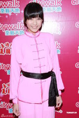 高清图：林子祥等出席舞狮活动献唱助兴