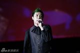 组图：苏打绿上海开唱 吴青峰落泪当场