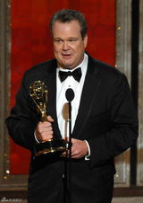 组图：艾瑞克-斯通斯崔特凭《摩登家庭》获最佳男配角奖