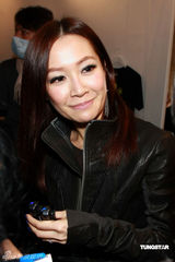 幻灯图集：阿Sa戴时尚礼帽 关心妍喝中药准备生子 