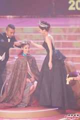 组图：本届港姐冠军陈凯琳比赛瞬间