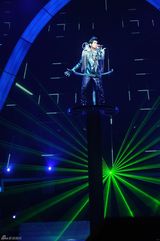 幻灯：周杰伦睽违三年巡演开唱 蔡依林送花篮祝贺