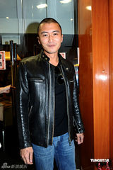 幻灯图：《线人》杀青设宴 谢霆锋不知2胎是男是女