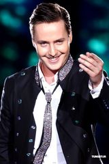 组图：维塔斯献唱南宁民歌节 “海豚音”点燃全场