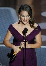 组图：波特曼加冕奥斯卡影后 准星妈双喜临门