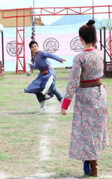 组图：《犀利仁师》热拍 吴奇隆刘诗诗“互殴”