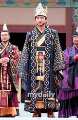 组图：李瑞镇宋智孝等穿古装宣传新剧《階伯》