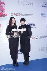 组图：众星观演《妈妈咪呀》 第三季变圣诞派对