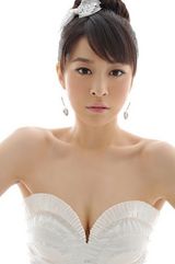 高清图：李舜百变造型绝美大片 镜头前显露掌控力