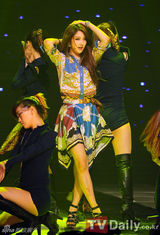 组图：泰蒂徐《M！Countdown》热辣夺冠 Apink回归