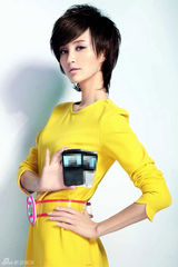 组图：张歆艺最新写真曝光 化身数码宝贝百变娇俏