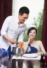 组图：陈龙章龄之揭秘因美食结缘的甜蜜人生