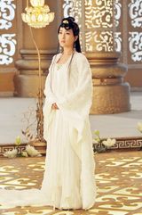 高清图：《欢乐元帅》马苏怀抱玉兔送中秋祝福