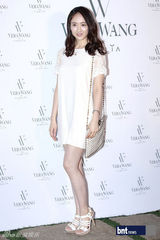 组图：韩星金莎朗金敏贞等出席品牌新品发布会