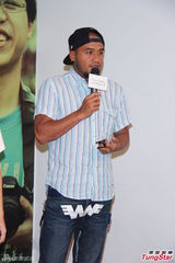 组图：张震岳发新辑个性豪放：不喜欢的别买