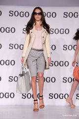 组图：时尚篇春夏服装汇演 张彤吴妍君周莹走秀