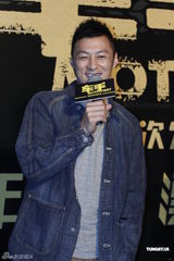 组图：余文乐黄秋生助阵《车手》海报揭幕仪式