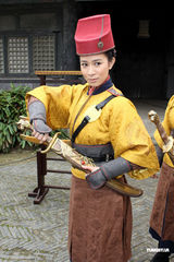 组图：《带刀女捕快》无锡探班 佘诗曼捕快造型曝光