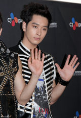 组图：2PM亮相巡演记者会 中国南京等数站演出确定