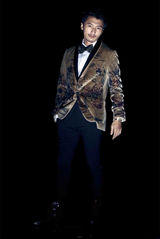 高清组图：《十月围城》七君子齐出动拍时尚大片