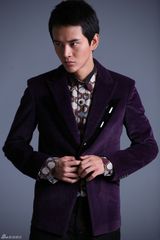 组图：黄明写真展雅痞气质 深邃眼神诠释熟男魅力