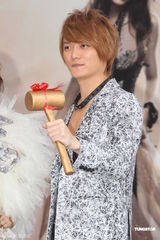 组图：飞与阿沁宣布分手时间敏感  否认为发片宣传 