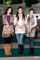 组图：亚姐佳丽泳装亮相 决赛不担心无收视