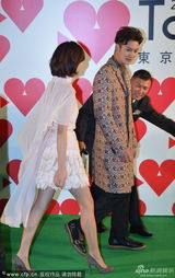 组图：东京电影节开幕群星亮相 小怪兽闹绿毯