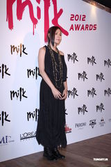 组图：林俊杰获票选人气男艺人 谢谢周杰伦相挺