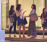 组图：46岁王祖贤秘密返港 容颜走样性感难觅