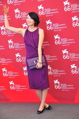 高清组图：《两个世界》记者会 黄璐娇媚亮相