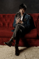 幻灯：俞灏明韩国宣传照曝光 潮男展露成熟魅力