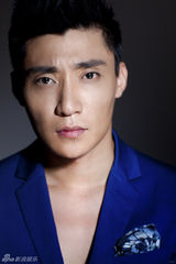 组图：刘长德硬汉写真 新片搭档郭富城很过瘾