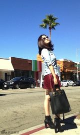 组图：刘芸洛杉矶私服街拍 潮范儿秀美腿