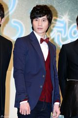 高清组图：众星出席韩剧《一年十二个男人》发布会