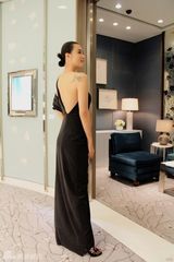 组图：小宋佳出席珠宝展 香肩美背性感代言