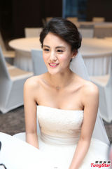 组图：宋纪妍嫁大17岁富商 绯闻情敌徐若瑄到场