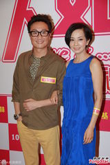 组图：《男人如衣服》香港首映 林峰熊黛林避谈感情