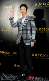 组图：韩星金慧秀李栋旭朴诗妍等亮相名品派对