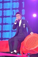 组图：好声音深圳巡演落幕 张玮吴莫愁分组对抗