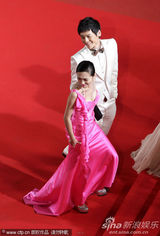 幻灯图集：《日照重庆》戛纳首映 王小帅获最高礼遇