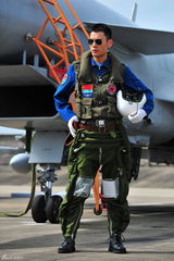 高清组图：电影《歼十出击》李光洁精彩剧照